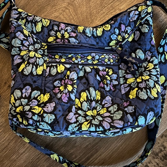 Vera Bradley Handbags - Vera Bradley purse
